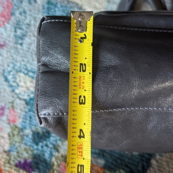 Liz Claiborne Dark Grey Large Shoulder Bag - Picture 13 of 13